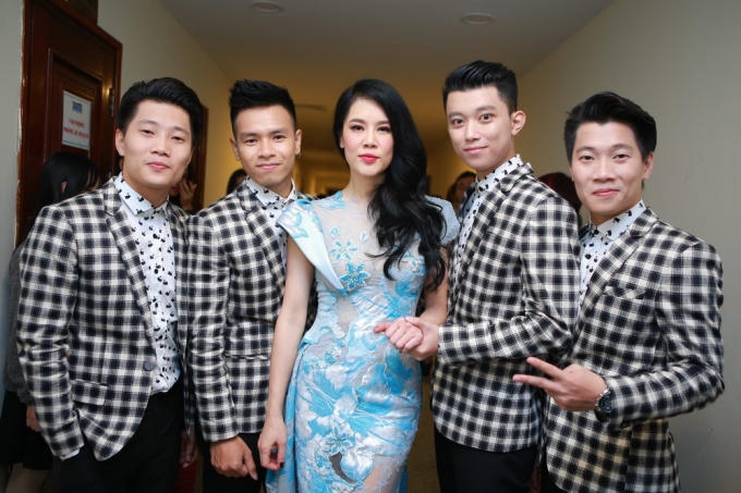 Thu Phương và nhóm nhạc OPlus