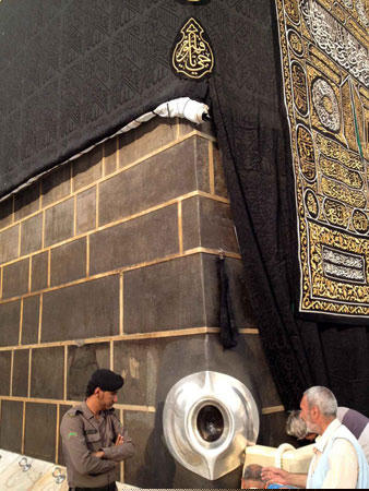 bi an hac thach - hon da thieng noi tieng nhat the gioi hinh anh 4