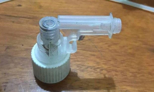 Vật dụng xịt thuốc mê ( Nguồn: SBC Biên Hòa).