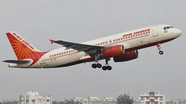 Một chiếc máy bay Airbus A320neo của Air India hạ cánh khẩn cấp sau khi động cơ ngừng hoạt động giữa không trung. Ảnh minh họa: Press Trust of India.