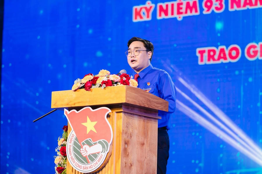 Phó Bí thư Thường trực Thành đoàn TP.HCM Ngô Minh Hải phát biểu tại lễ kỷ niệm.