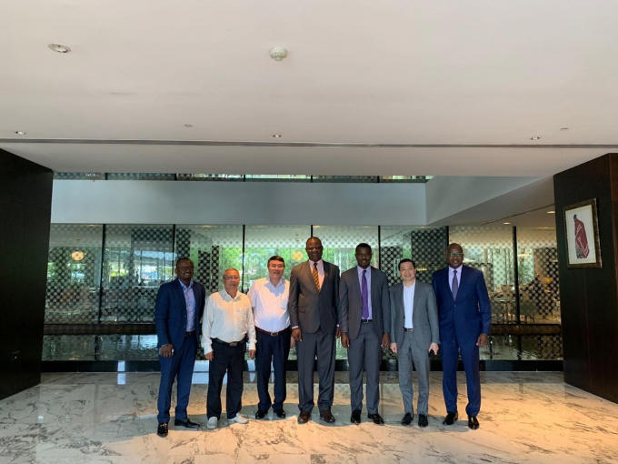 Đại diện lãnh đạo Tập đoàn T&T Group và đại diện lãnh đạo Chính phủ Tanzania.