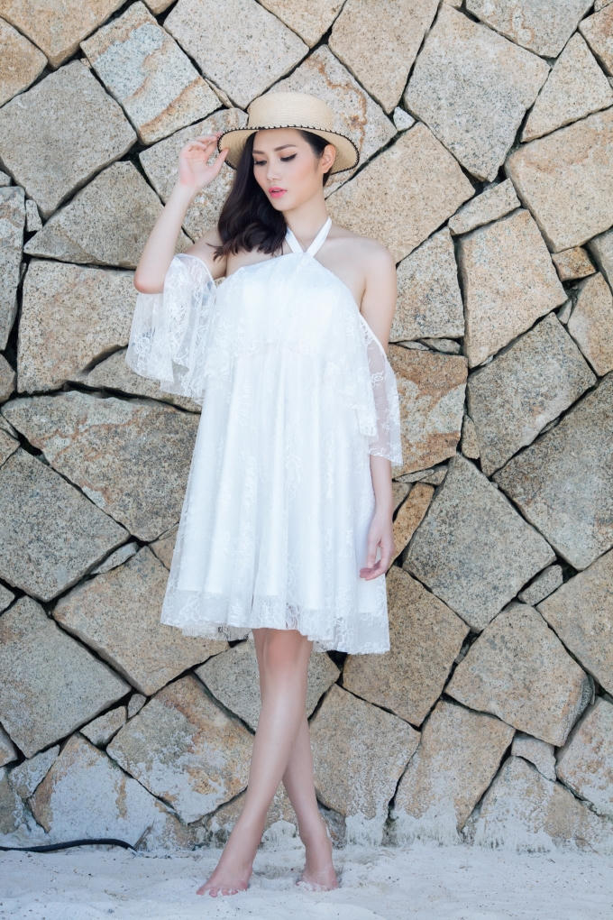 Gợi ý trang phục đi biển mùa hè cho bạn gái đẹp