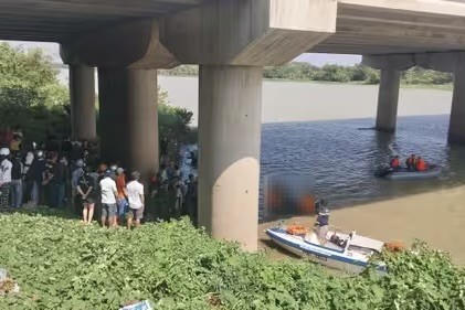 Khu vực tìm thấy thi thể của hai thiếu nữ.