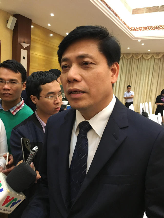 Thứ trưởng Bộ GTVT Nguyễn Ngọc Đông: Người dân có quyền trả tiền lẻ, quốc lộ 5 thu phí đúng quy định.