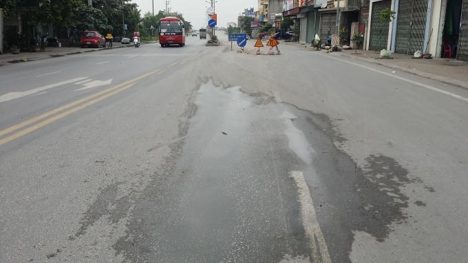 Công việc sửa chữa tuyến đường cũng ảnh hưởng đến các phương tiện khi lưu thông