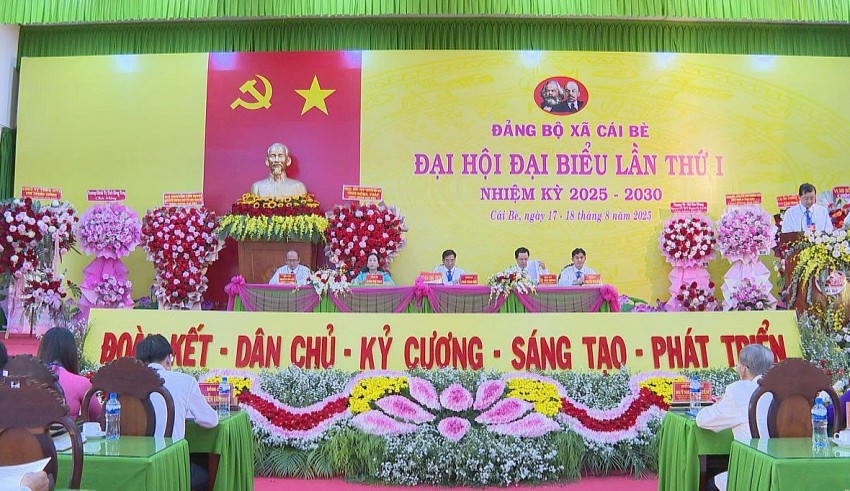 Quang cảnh đại hội
