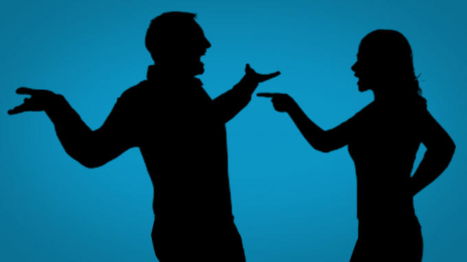 Phán xét, đổ lỗi, tìm cách 'trả thù' người cũ sẽ biến bạn thành 'người xấu' - Ảnh internet
