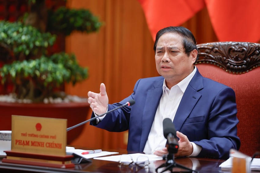 Thủ tướng Phạm Minh Chính nhấn mạnh: Phải phân cấp, phân quyền triệt để từ cấp trên xuống cấp dưới. Ảnh: VGP