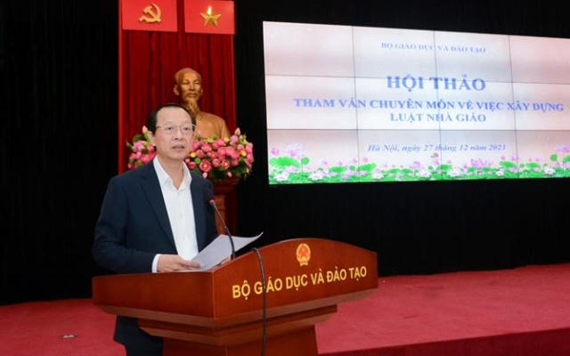 Thứ trưởng Bộ GD&amp;amp;ĐT: Chưa có luật chuyên ngành về nhà giáo
