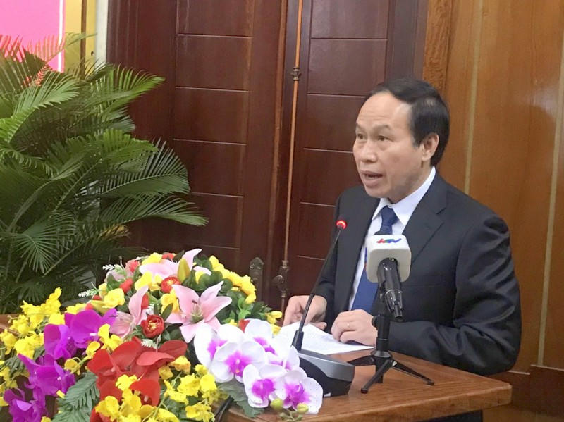 Đồng chí Lê Tiến Châu bày tỏ sự biết ơn Ban Cán sự Đảng, Lãnh đạo Bộ và toàn thể công chức, viên chức và người lao động của Bộ Tư pháp - nơi đồng chí Châu đã từng học tập, công tác và bước đầu trưởng thành, đã luôn dõi theo, đồng hành, ủng hộ và giúp đỡ.