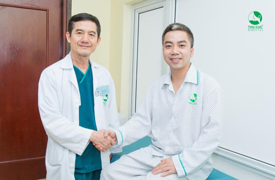 Bệnh nhân sau tán sỏi ngoài cơ thể rất thoải mái, không hề đau đớn hay khó chịu, tán xong về nhà luôn.