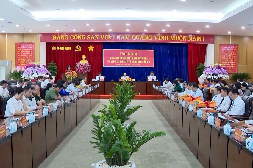 Toàn cảnh hội nghị.