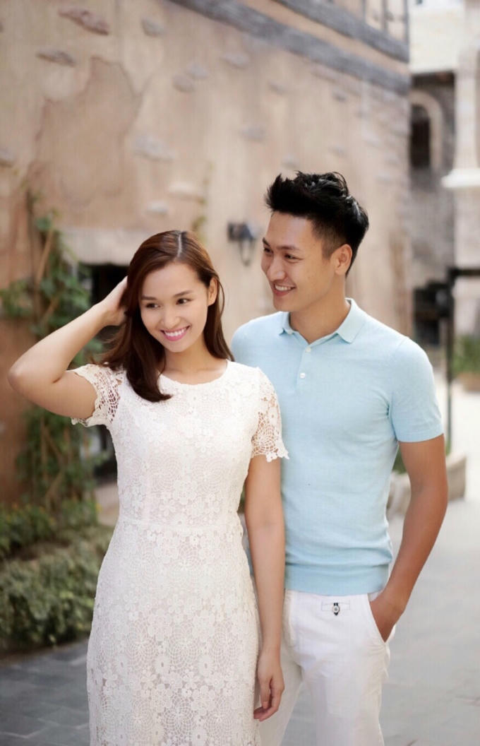 Lã Thanh Huyền ngại ngùng hôn Hồng Đăng