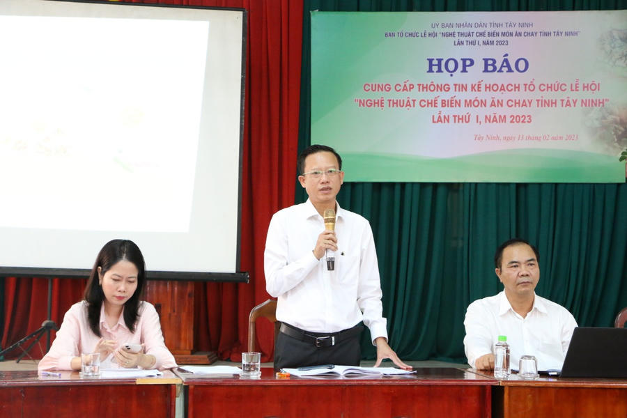 Sở Văn hóa, Thể thao và Du lịch Tây Ninh họp báo giới thiệu lễ hội.