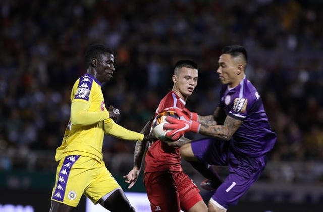 Vòng 18 V.League: Hòa Hà Nội kịch tính trên sân nhà, TP.HCM tiếp tục giữ ngôi đầu BXH