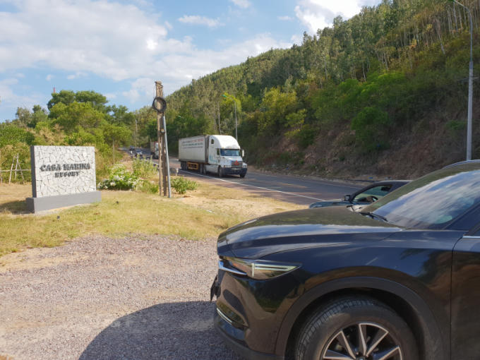 Nhan nhản vi phạm đấu nối ra QL1D của các resort, nghỉ dưỡng trên địa bàn P.Gềnh Ráng, nhưng Chủ tịch UBND tỉnh Bình Định cho rằng "không cần xin phép" (?!)