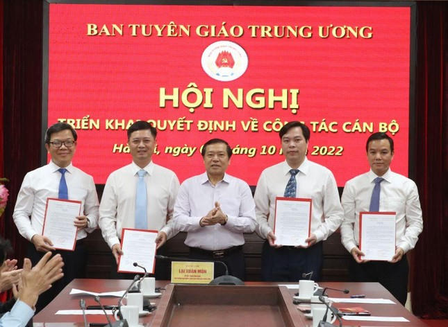 ban-tuyen-giao-1253