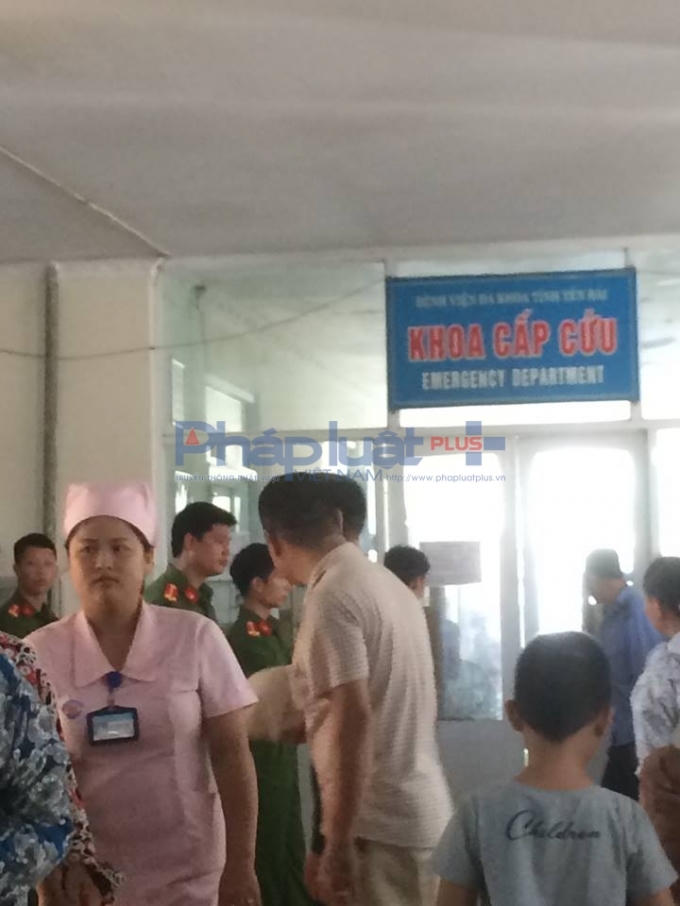 Các nạn nhân nhanh chóng được đưa vào cấp cứu tại Bệnh viện.