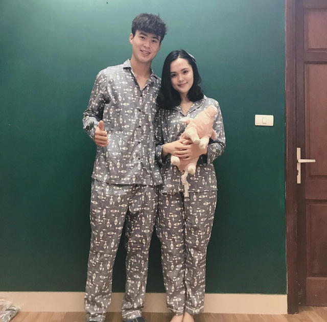 Được biết, đến nay, cặp đôi đã có 2 năm yêu nhau.