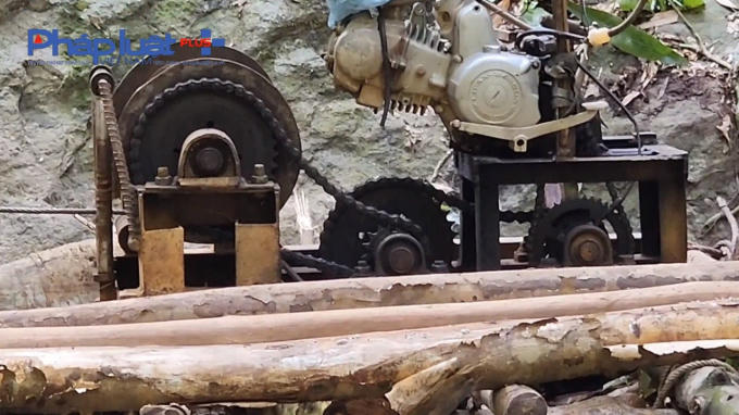 z3820618494576_98299c835e7328ca93d8c3eebc8ddf4b-1656.