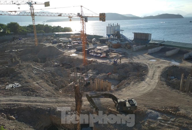 Yêu cầu xử lý đơn vị cho xây 'chui' nhà hàng trên đảo Hòn Tằm