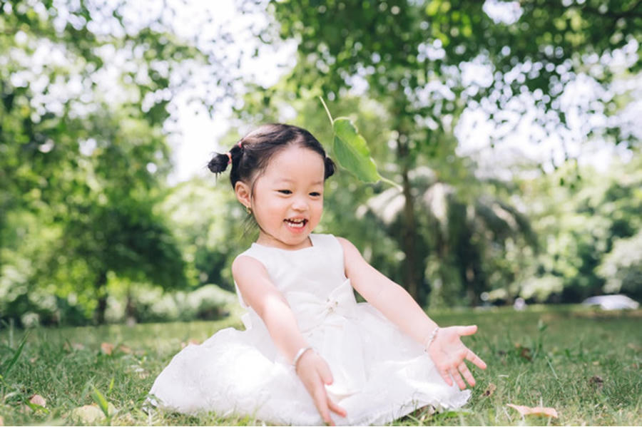 Trẻ lớn lên trong môi trường gần gũi thiên nhiên sẽ có nhiều lợi ích về sức khoẻ, tinh thần