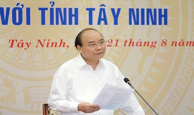 Thủ tướng Nguyễn Xuân Phúc phát biểu tại buổi làm việc.