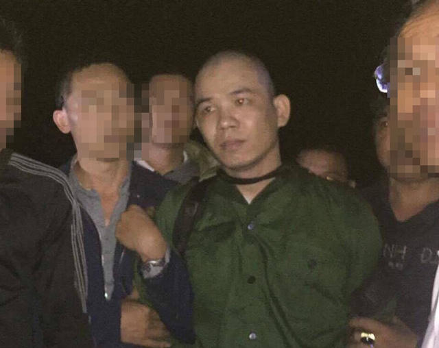 Tử tù Nguyễn Văn Tình bị bắt giữ ngay "miệng thung lũng ma tuý" nhưng không mất một tiếng súng. (Ảnh trinh sát cung cấp).