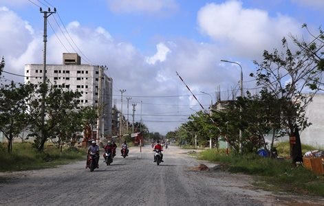 UBND tỉnh Quảng Nam yêu cầu công ty STO xây dựng phương án tài chính để triển khai hoàn thành dự án và cam kết tiến độ hoàn thành dự án trình cấp thẩm quyền xem xét trước khi được chấp thuận gia hạn tiến độ thực hiện dự án. (Ảnh: Công Huy).