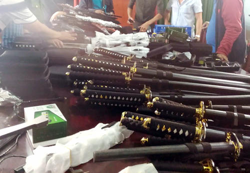 Hung khí bị thu giữ. (Ảnh: C.A)