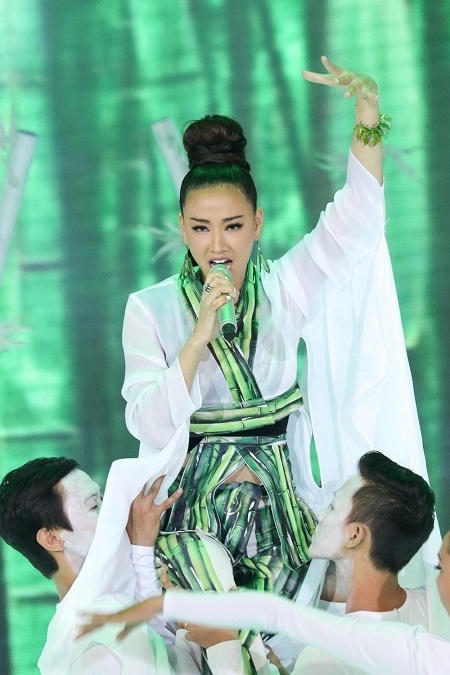 Maya mang bản sắc mới với "Chuông gió".