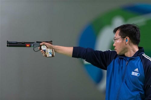 Hoàng Xuân Vinh thi đấu tại Olympic 2016.