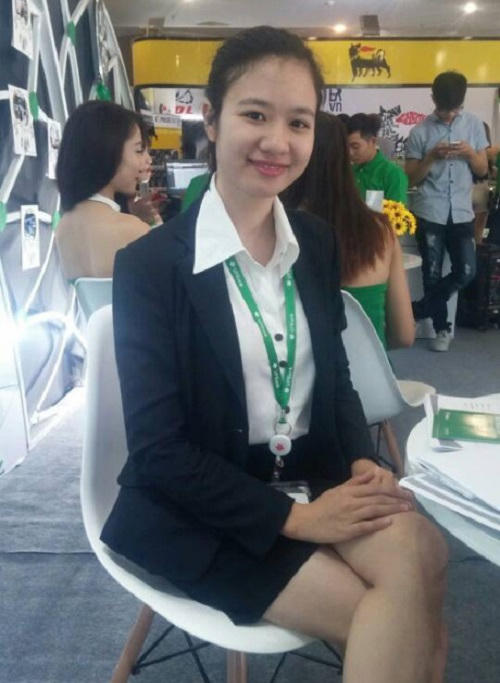 Cô gái 24 tuổi khao khát tìm được mẹ và chị gái.
