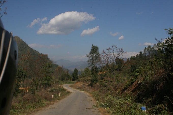 Đường lên bản Sin Suối Hồ