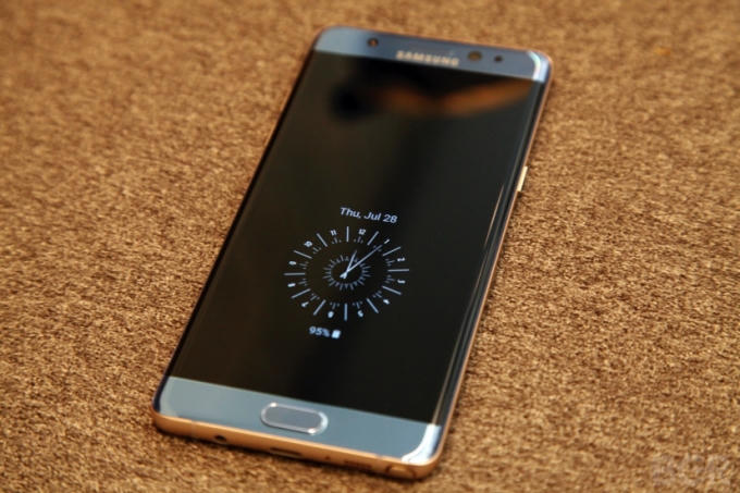 Samsung Galaxy Note 7 ch&iacute;nh thức ra mắt