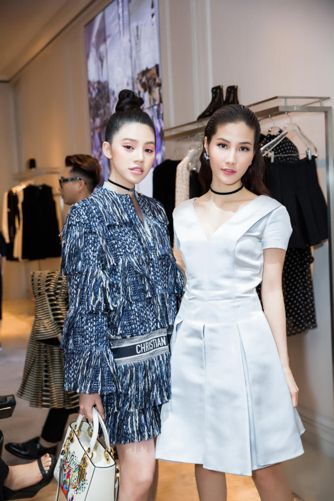 Diện set đồ 200 triệu, Jolie Nguyễn toả sáng khi dự sự kiện thời trang