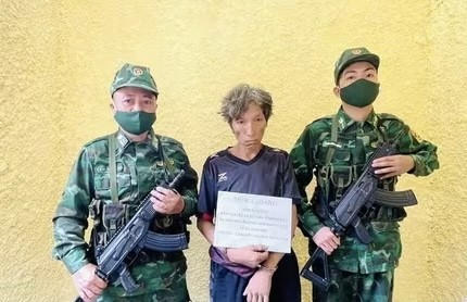 Biên phòng Thanh Hóa bắt đối tượng tàng trữ trái phép 1.200 viên ma túy tổng hợp.