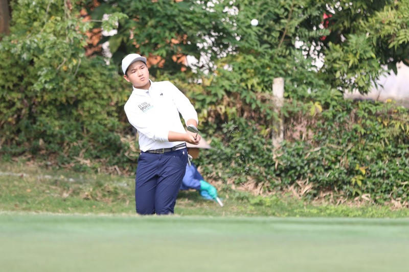 Nguyễn Anh Minh thi đấu trên sân golf Heron Lake (Đầm Vạc).