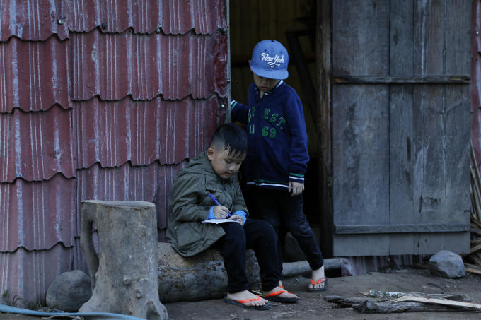 Bố ơi tập 6: M&agrave;n tỏ t&igrave;nh b&aacute; đạo của Ch&iacute;p s&uacute;n trong rừng s&acirc;u