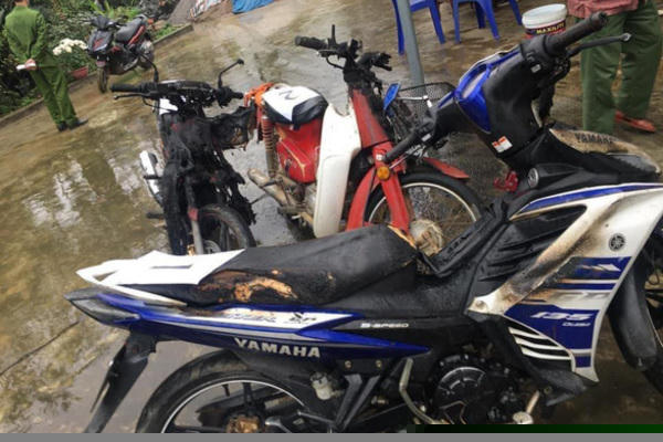 Hiện trường vụ án nhiều xe máy bị cháy