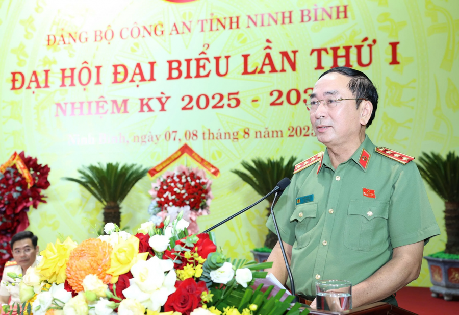 Thứ trưởng Trần Quốc Tỏ phát biểu tại Đại hội.