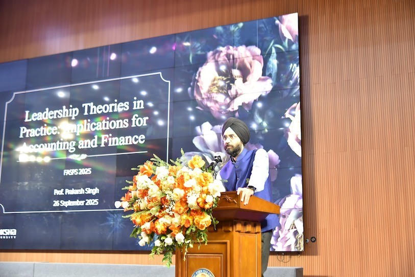 GS. Prakarsh Singh (Đại học Plaksha, Ấn Độ) phát biểu tại Hội thảo.