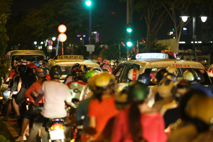 Ngắm màn bắn pháo hoa tuyệt đẹp mừng Quốc Khánh 2/9