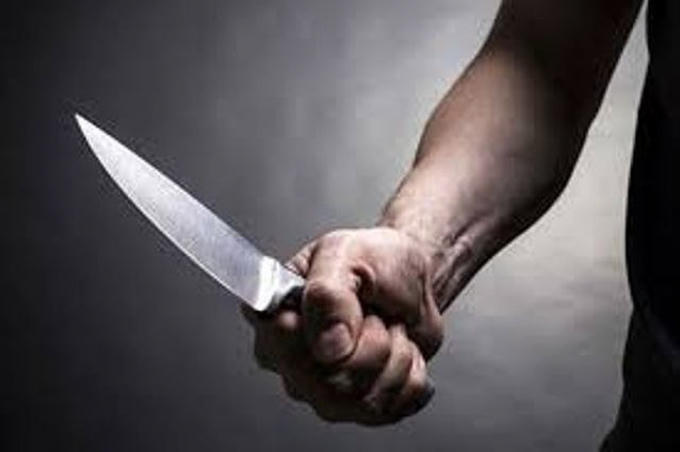 Người vợ bị chồng đâm trọng thương phải nhập viện cấp cứu (ảnh minh họa).