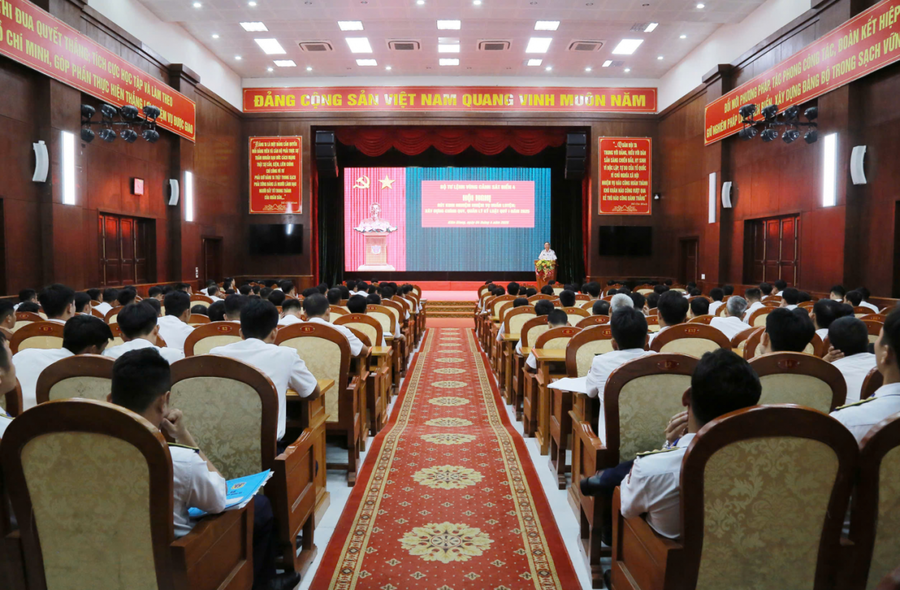 Quang cảnh hội nghị