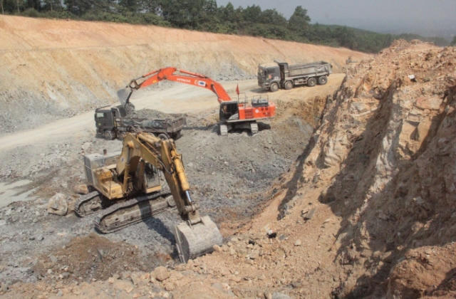 Dự án kè chống sạt lở phục vụ KTT Dung Quất, vượt dự toán đền bù GPMB hơn 50 tỷ đồng
