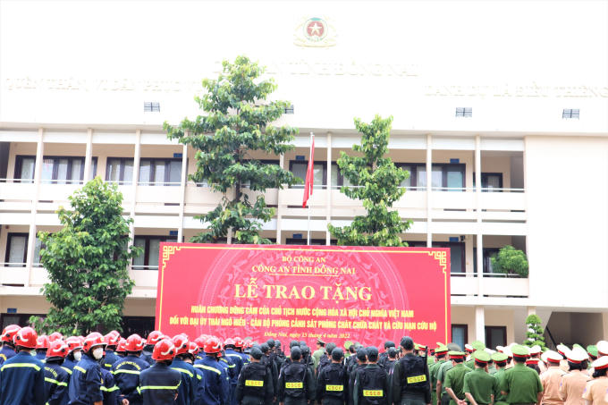 Toàn cảnh buổi lễ.