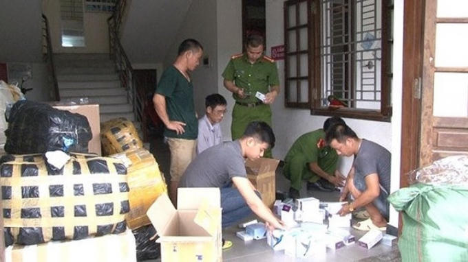 Số lượng lớn hàng hóa không có hóa đơn chứng từ đang bị cơ quan Công an kiểm tra.