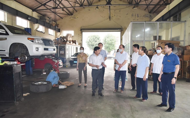 HĐND tỉnh kiểm tra công tác đào tạo nghề tại Trường Cao đẳng Kỹ thuật công nghiệp Việt Nam - Hàn Quốc.